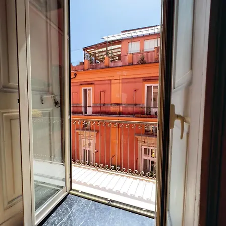 Ruffo Di Bagnara Palazzo Monumentale 住宿加早餐酒店 那不勒斯