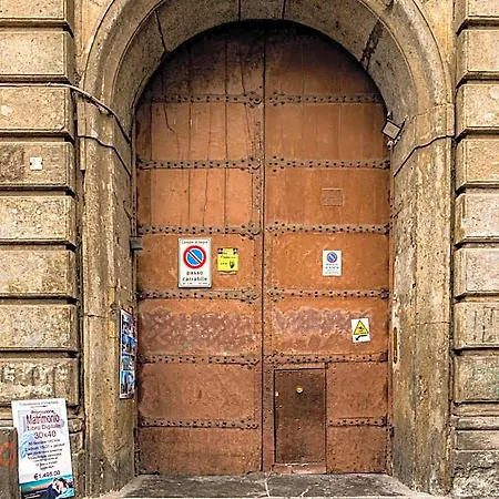 Ruffo Di Bagnara Palazzo Monumentale Couette-café Naples