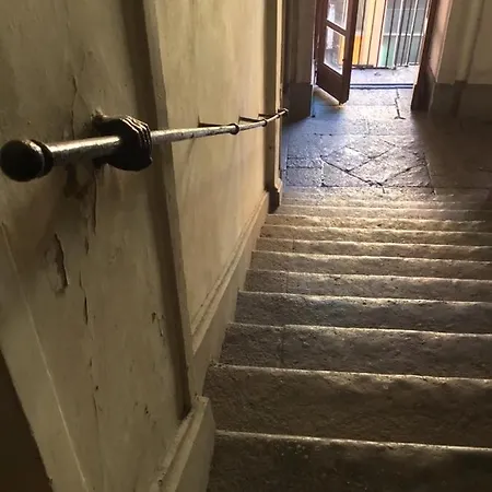 Ruffo Di Bagnara Palazzo Monumentale Frühstückspension Neapel