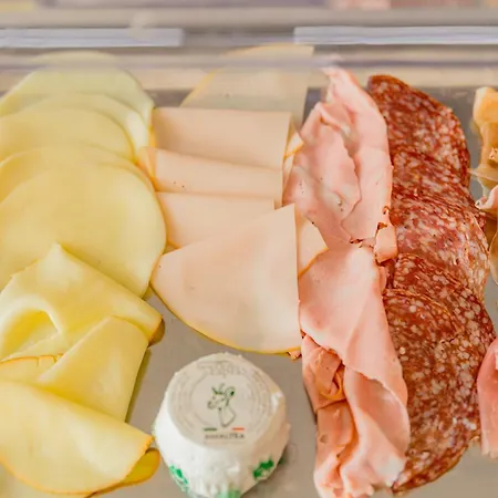 Ruffo Di Bagnara Palazzo Monumentale Frühstückspension 4*