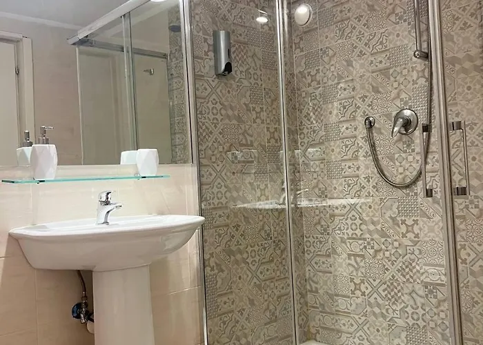 Ruffo Di Bagnara Palazzo Monumentale Napoli